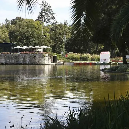 Lägenhet Rare Sunny Gem In Close To Airport Lisboa