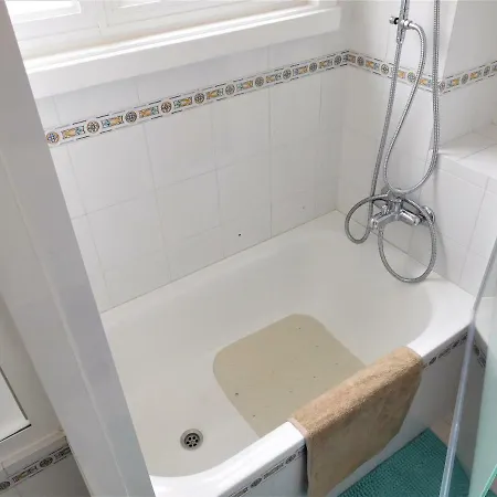 شقة Rare Sunny Gem In Close To Airport *